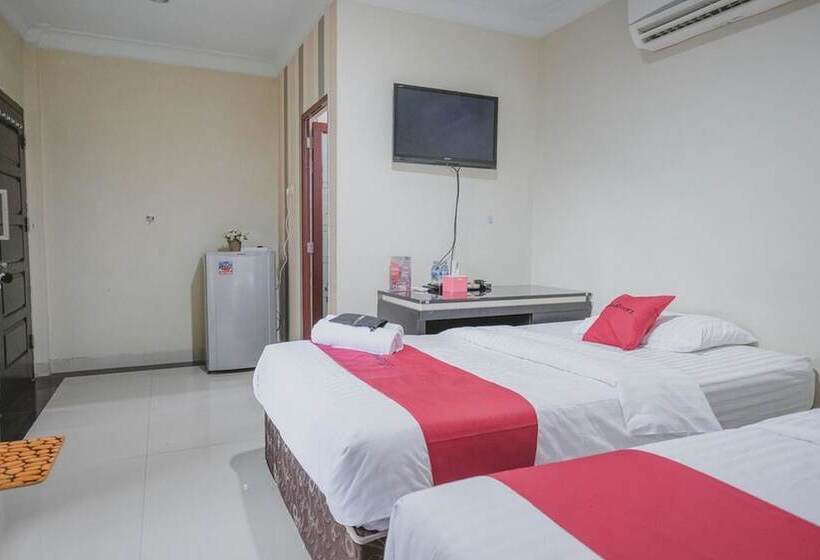 스탠다드 룸, Reddoorz Syariah Near Jamtos Jambi 2