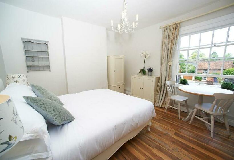 Deluxe Suite, The Bugle Inn Twyford