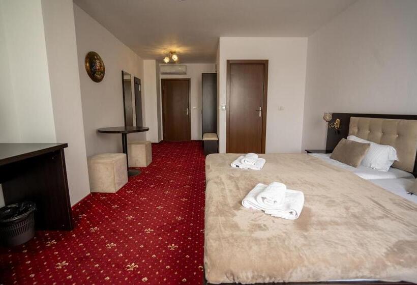 Quarto Estandar, N Residence