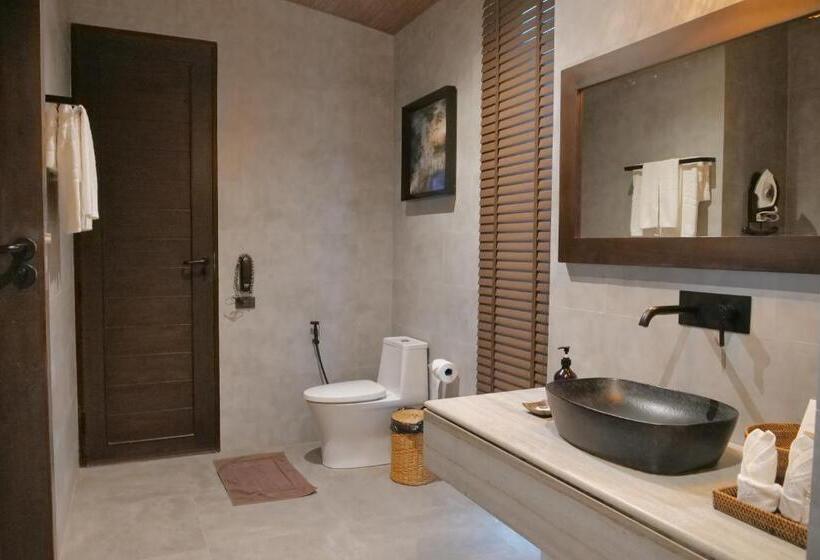 اتاق لوکس با چشم‌انداز دریا, Victoria Cliff Resort Nyaung Oo Phee Island