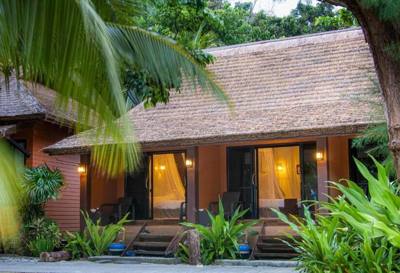 اتاق لوکس با چشم‌انداز دریا, Victoria Cliff Resort Nyaung Oo Phee Island