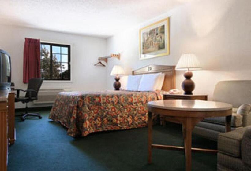 스탠다드 스튜디오, Travelodge By Wyndham Waukegan Gurnee