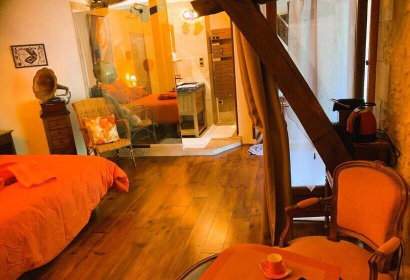 اتاق لوکس با بالکن, Ferme De Tayac   Charme Avec Pool