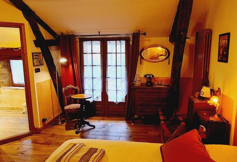 Superior Room with Terrace, Ferme De Tayac   Charme Avec Pool