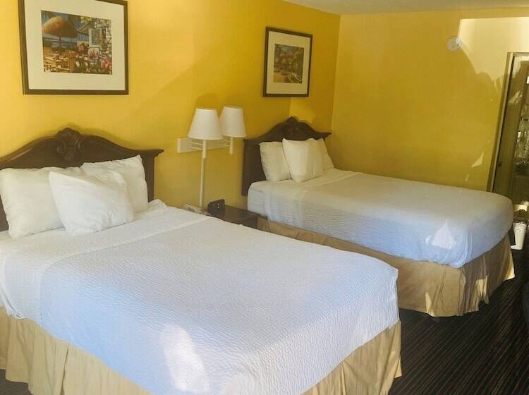 ２ダブルベッドのスタンダードルーム, Days Inn By Wyndham Mt Pleasantcharlestonpatriots Point
