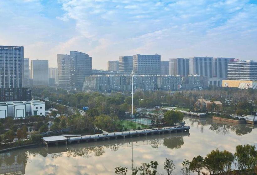 복층 룸 퀸 침대, Four Points By Sheraton Jiaxing