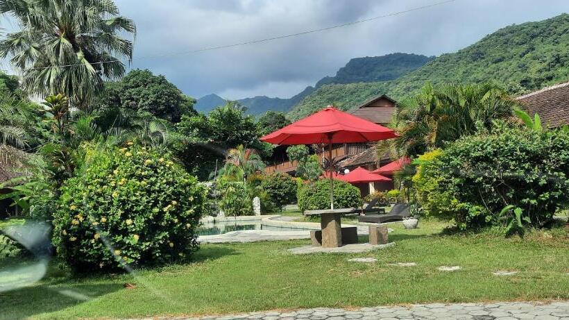 Номер Стандарт с Террасой, Besar Bulan Baru   Senggigi
