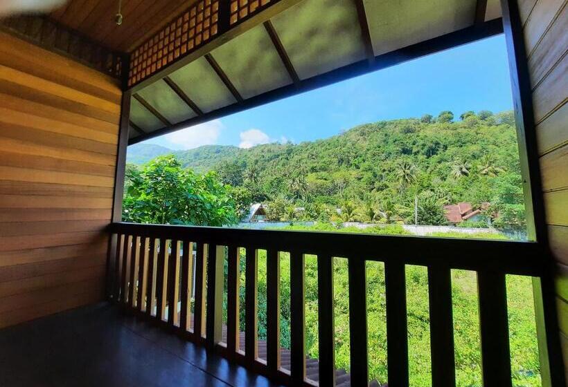 Номер Стандарт, Besar Bulan Baru   Senggigi