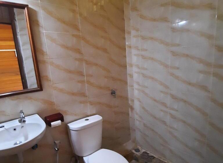 Стандартный Номер Кровать Кинг, Besar Bulan Baru   Senggigi