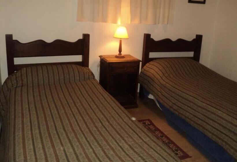 بانگلوی استاندارد, Hosteria Sueños Dorados