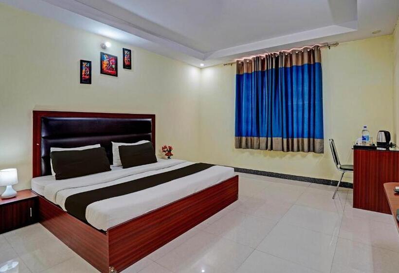 Quarto Triplo Clássico, Ananya Royals By Oyo Rooms