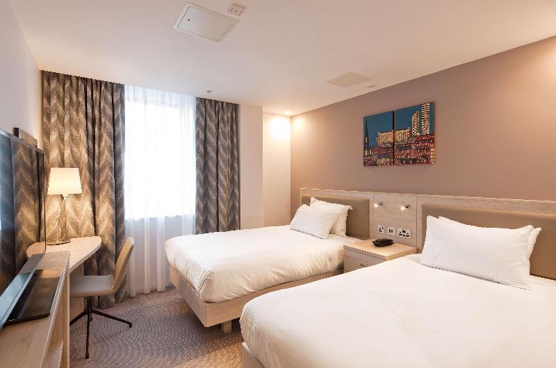 Номер Стандарт, Hampton by Hilton Leeds City Centre