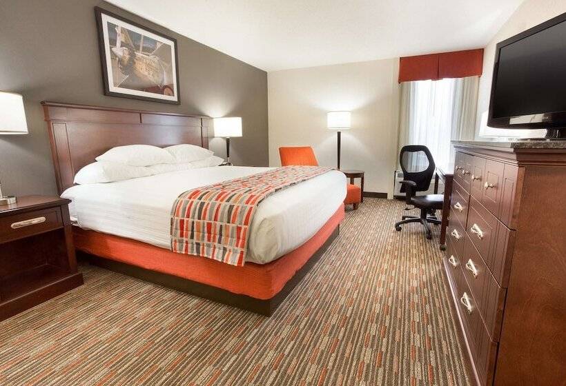 Номер Deluxe, Drury Inn & Suites St. Louis Airport