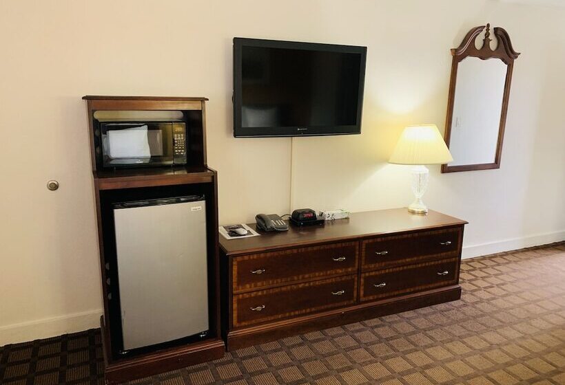Номер Стандарт 2 Двуспальные Кровати, Eastgate Inn