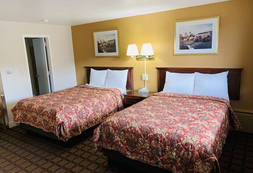 Номер Стандарт 2 Двуспальные Кровати, Eastgate Inn