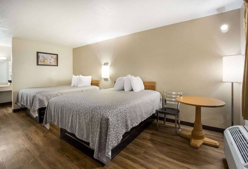 스탠다드 룸 더블 침대 2개, Econo Lodge