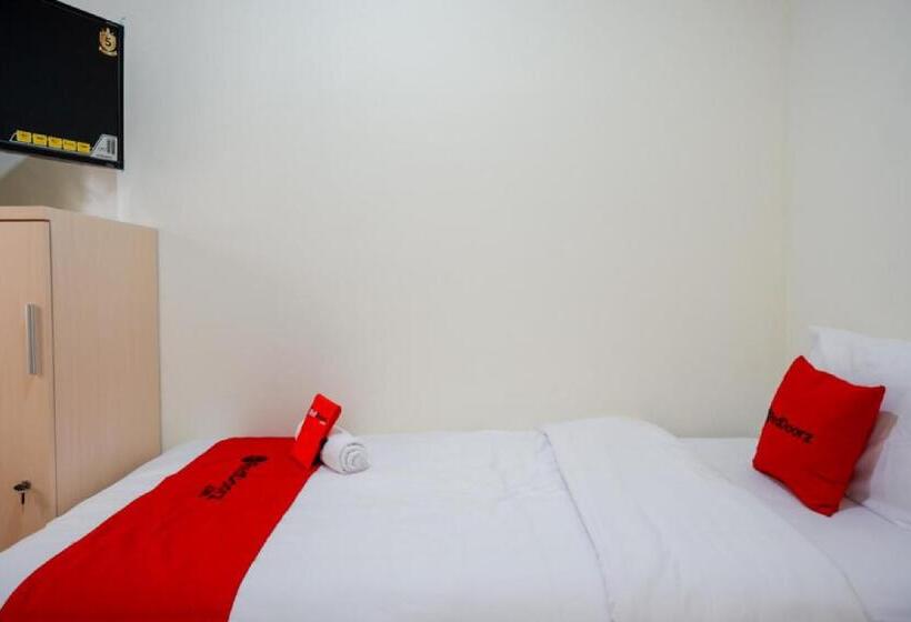 Номер Стандарт Индивидуальный, Reddoorz Near Alun Alun Kudus 2