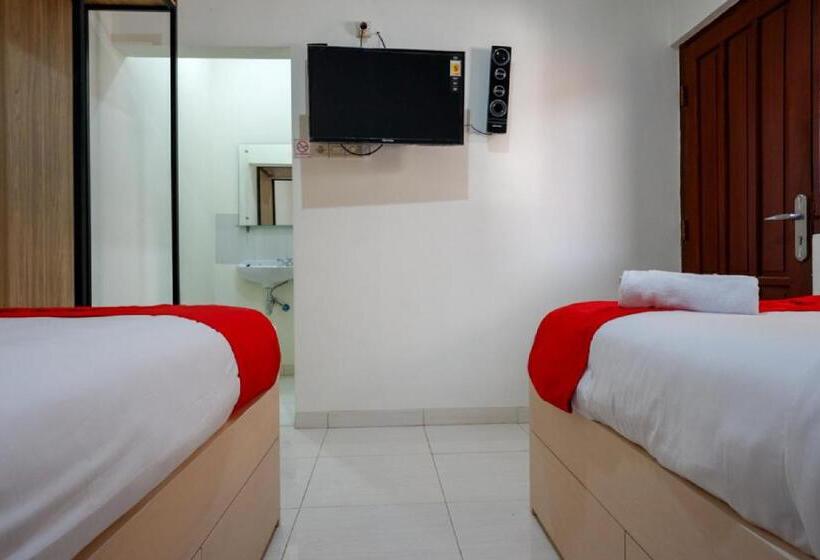 Номер Стандарт, Reddoorz Near Alun Alun Kudus 2
