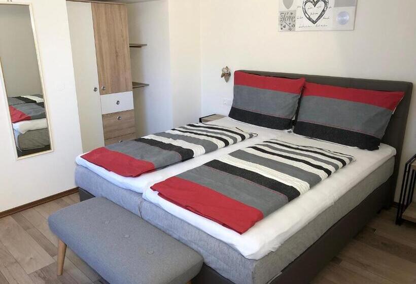 Апартаменты 1 Спальня, Haus Marjanne