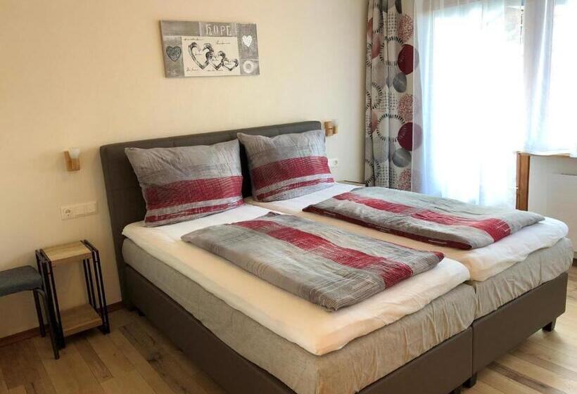 Апартаменты 2 Спальни, Haus Marjanne