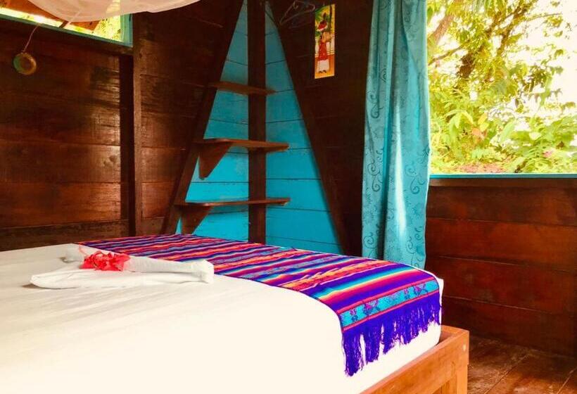کلبه ییلاقی, Hostal Doble Vista