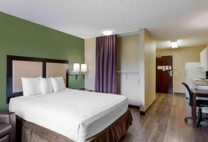 Студия Стандарт, Extended Stay America Suites  Santa Barbara  Calle Real