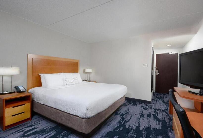 带大床的标准间, Fairfield Inn & Suites By Marriott Charlottesville North