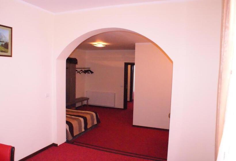اتاق لوکس, Victoria