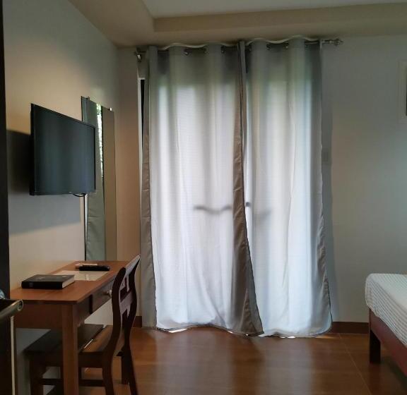 발코니 디럭스 룸, Layang Layang Home