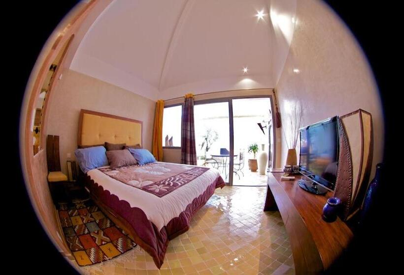 Люкс Вид на Сад, B&b Les 4 Mondes