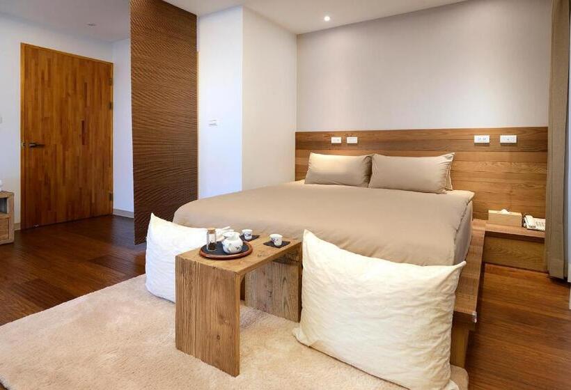 اتاق لوکس با بالکن, 鄉道茶屋 Country Road B&b