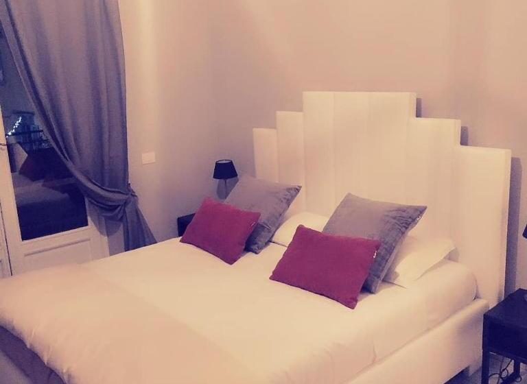 اتاق لوکس, Compasso Suites