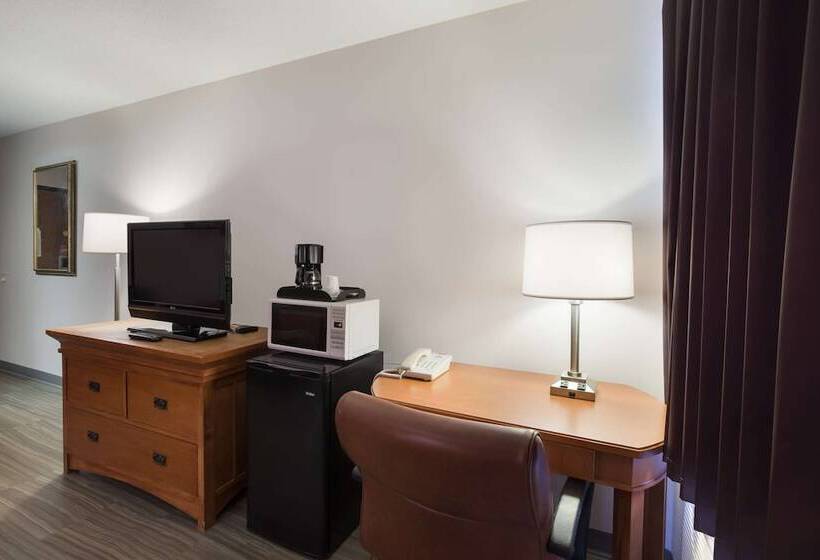 Номер Стандарт 2 Двуспальные Кровати, Econo Lodge Inn & Suites