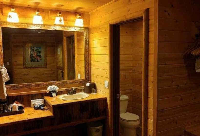 Woonhut, Postmarc Hotel And Spa Suites