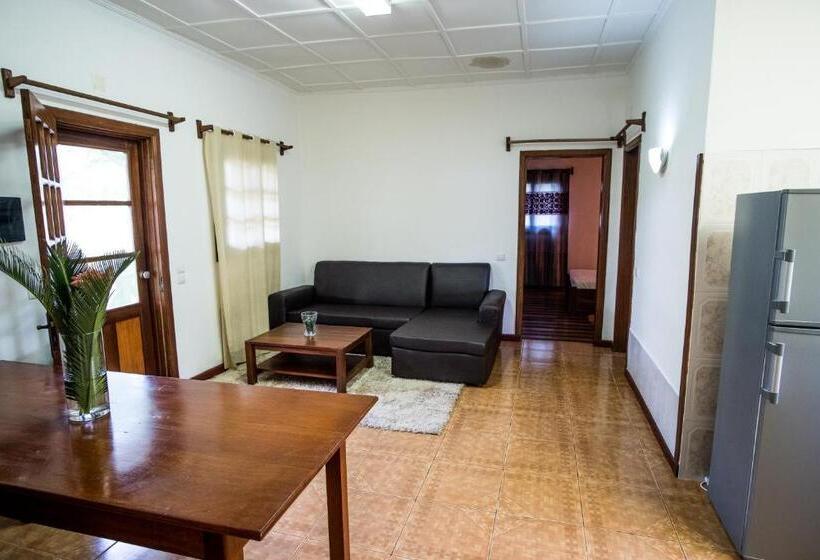 بنگله خانوادگی, Praia Accommodation
