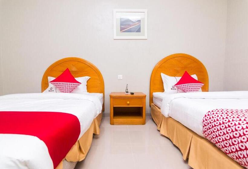 Quarto Deluxe, Capital O 1867 Kara Guest House
