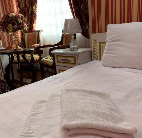 اتاق راحتی سه تخته, Sitorabonu Guest House