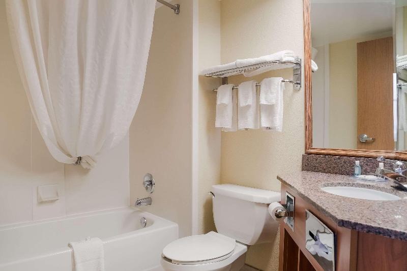 Номер Стандарт, Quality Inn & Suites