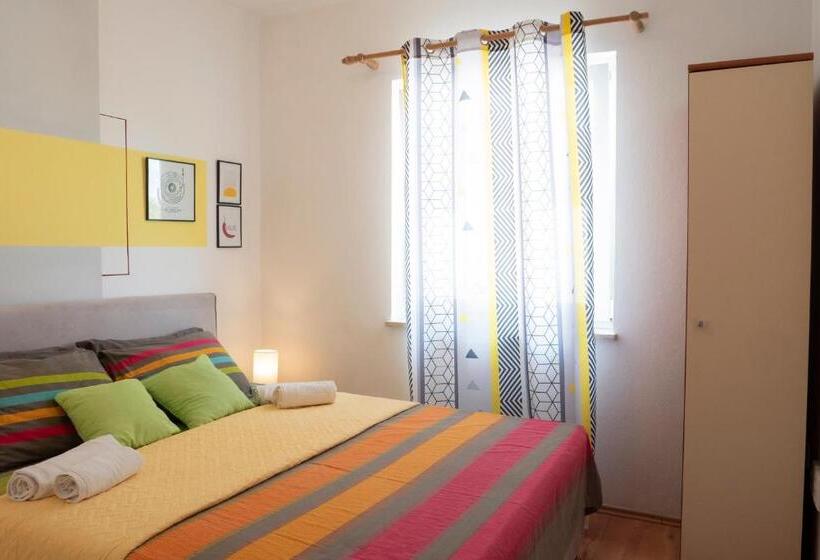 带露台两卧公寓, Apartment And Rooms Vilma