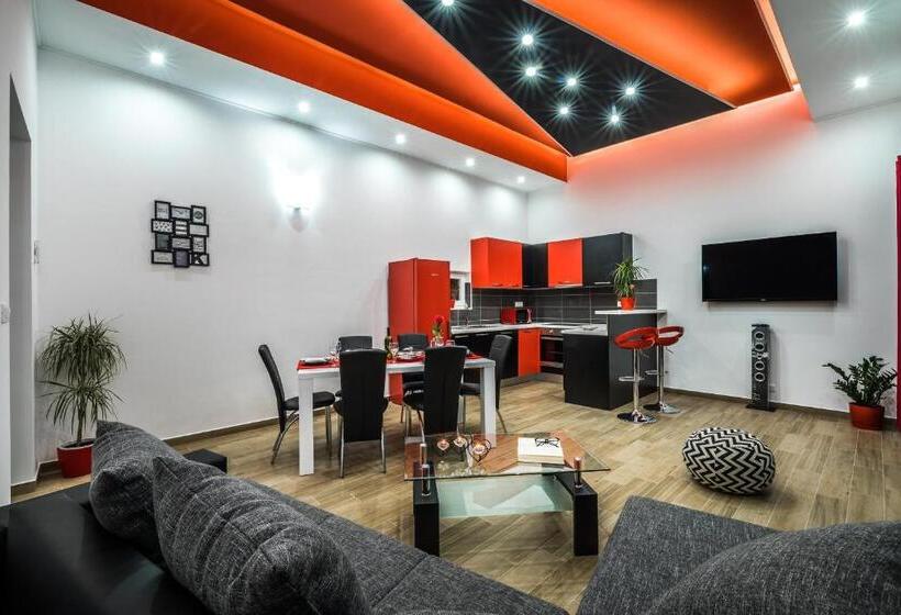 آپارتمان 2 خوابه با چشم‌انداز دریا, Apartments Sunshine Home