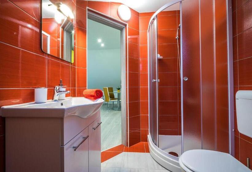 استودیوی استاندارد, Apartments Sunshine Home