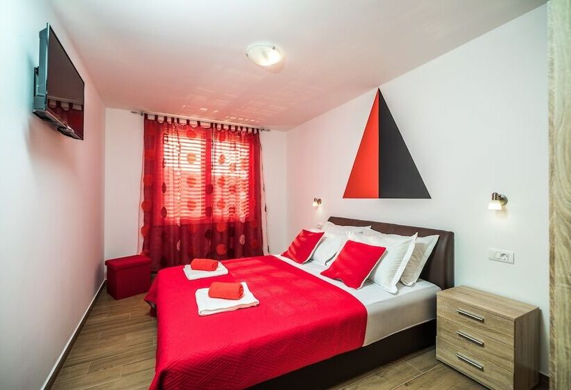 آپارتمان 2 خوابه با چشم‌انداز دریا, Apartments Sunshine Home