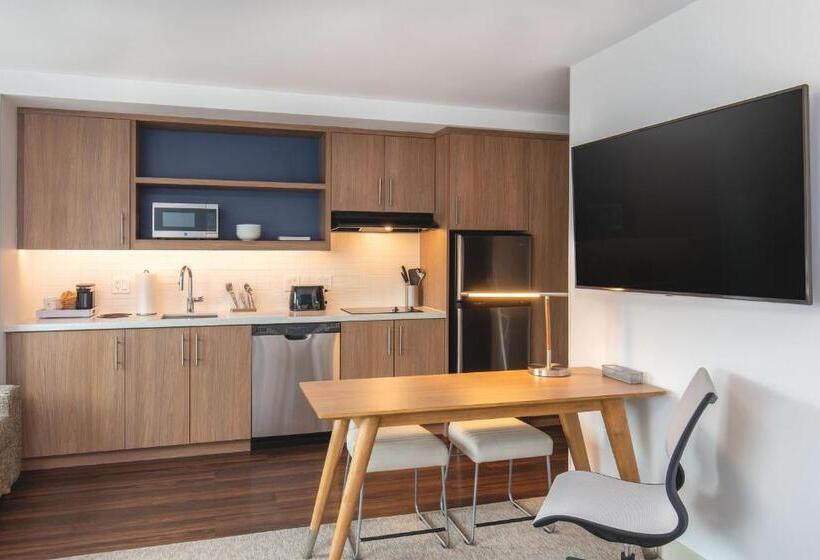 Студия Стандарт, Element Chelmsford
