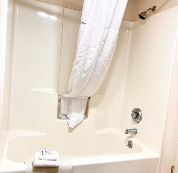 스위트 킹사이즈 침대, Clarion Pointe Wenatchee