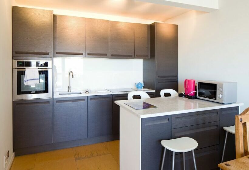 带两个卧室的顶楼公寓, Stay In The Heart Of.. Brighton