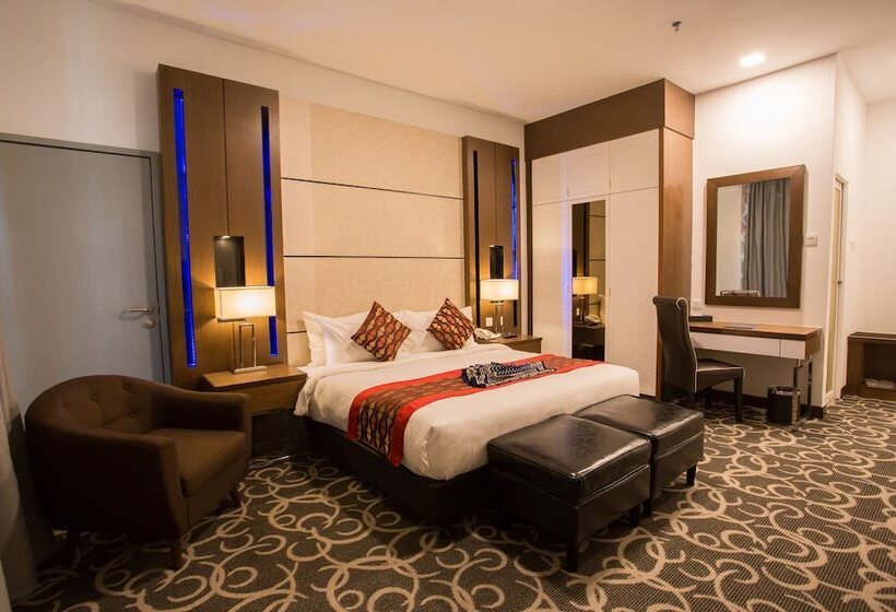 سوییت, Adya Hotel Chenang