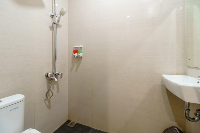 Люкс, Reddoorz Plus @ Point Phila Cihampelas