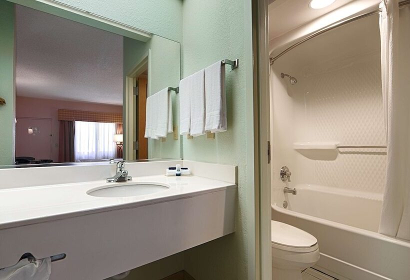 스탠다드 룸 더블 침대 2개, Best Western Lake Okeechobee