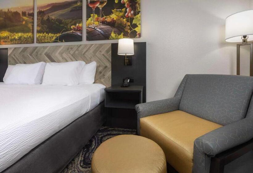 Quarto Estandar Cama King, Clarion Inn Biltmore Village