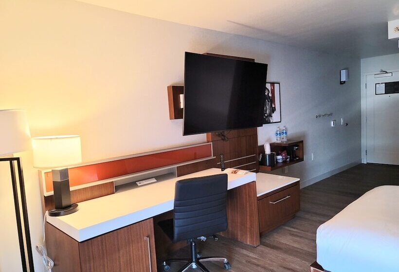 Люкс Адаптированный для Инвалидов, Delta Hotels By Marriott Denver Thornton